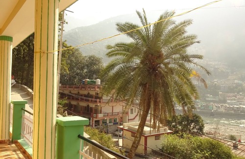 Uttarkashi House | A family &tourist accomodation