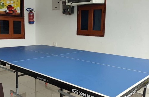 Gurugram Apartment | A farm house for party with 3 Bhk with poolnn