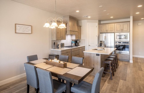 St. George Villa | A Green Escape –at The Ledges *Resort Amenities Included!*