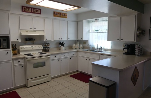 Green Valley Fairways House | A home away from home….unpack and enjoy
