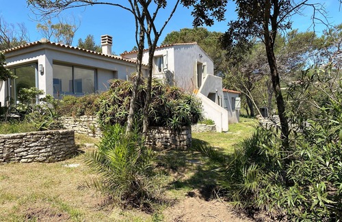 Bonifacio Villa | A little paradise on earth on one of Corsica's least-frequented beaches