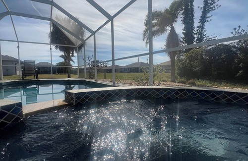 Pinehurst House | A little slice of Heaven. 10 mins from beach.