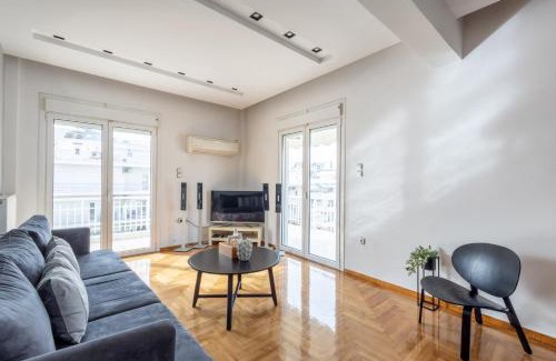 Nea Smirni Apartment | A Luxury & Comfortable Apt in Athens