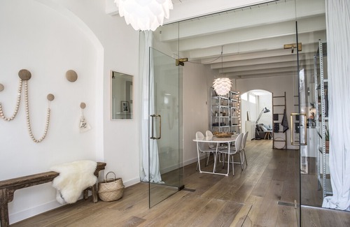 Utrecht City Center House | A luxury loft apartment on a quiet square, practically under the Dom!