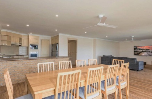 Yamba House | A Mariners Cove - Lifestyle Yamba