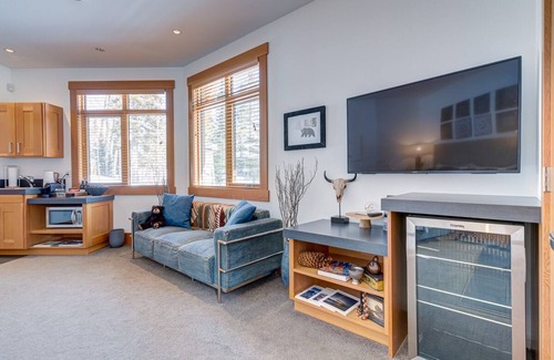 Banff House | A Peaceful Mountain Retreat in one of Banff's Most Elegant Homes