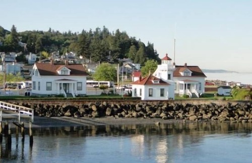 Martha Lake Apartment | A Peaceful Woodland Retreat 20 minutes from Seattle and from Puget Sound ferries