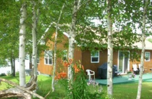 Cardigan Cottage | A Private Sandy Beach Right In Your Back Yard!