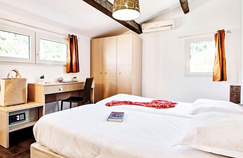 La Napoule Condo | A Provençal-Style Condo Resort