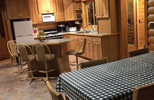 Two Harbors Cabin | A Quiet Getaway Close to Popular North Shore Attractions