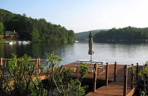 Waleska House | A quiet lakefront hideaway, great for families & friends. Best view on the lake!