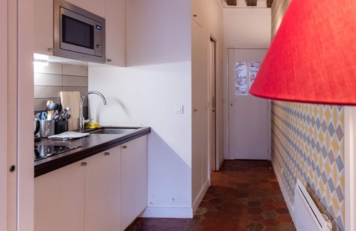 Latin Apartment | A real nest in the center of Latin Quarter : honey moon or family.