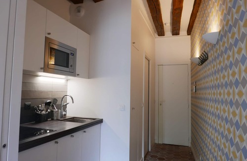 Latin Apartment | A real nest in the center of Latin Quarter : honey moon or family.