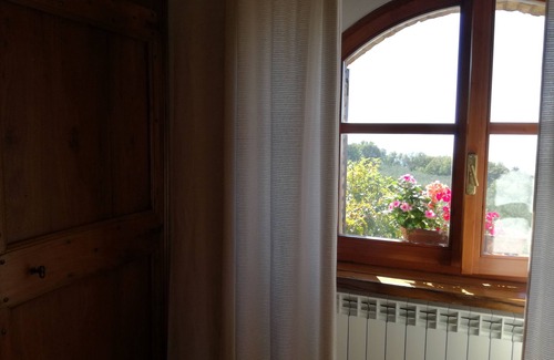 Assisi Villa | A residence in an old farmhouse with spectacular swimming pool in a large park.