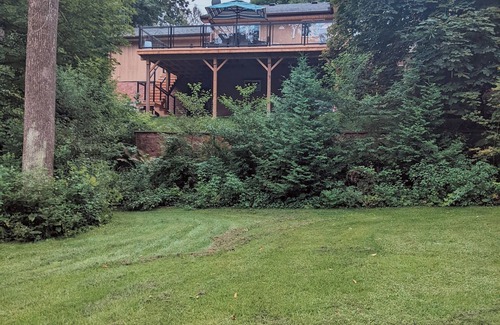 Brighton House | A Retreat Where City Meets Country! Prince Edward County Adjacent in Brighton