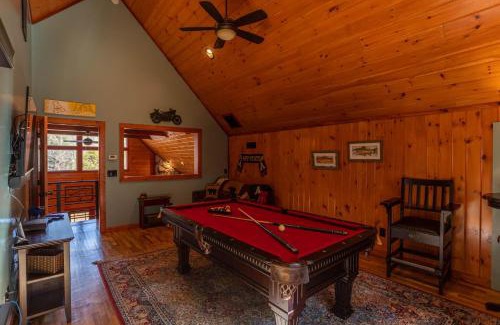 Sugar Grove House | A River Mist Walk