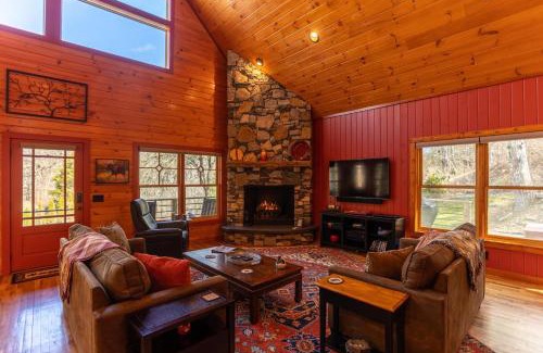 Sugar Grove House | A River Mist Walk