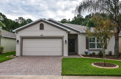 Willow Run House | A Sanctuary Away from Home