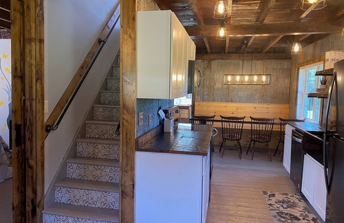 Cedarhurst Other | A secluded organic farm minutes from PA turnpike with AC, WiFi