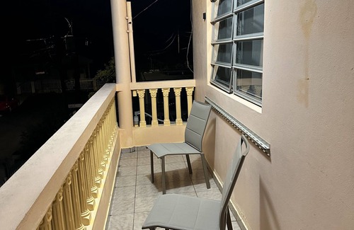 Guaniquilla Apartment | A second story house at less than 5 min walking from beach
