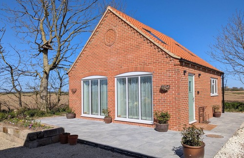 Louth Cottage | A secret haven for rest, relaxation and getting back to nature near Louth