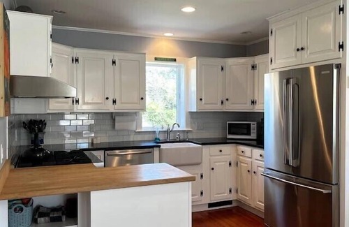 North Chatham House | A short drive brings you to Jackknife Cove!