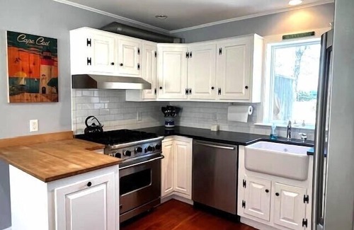 North Chatham House | A short drive brings you to Jackknife Cove!
