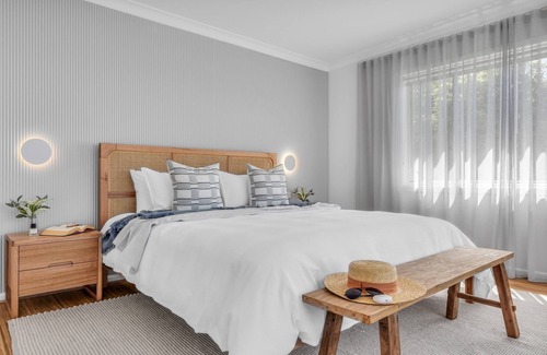 Merimbula Cabin | A Short Time - 3 Bedroom House