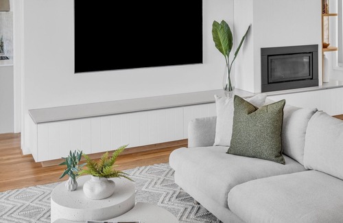 Merimbula Cabin | A Short Time - 3 Bedroom House