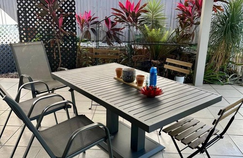 Mount Louisa House | A Slice of Tranquillity in Townsville