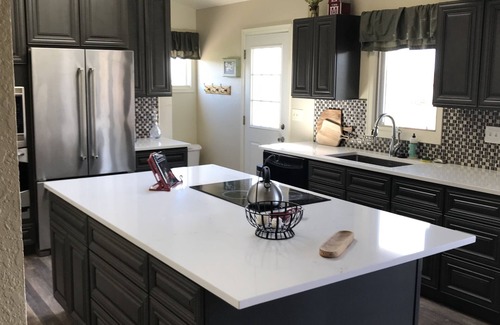 The Pinery House | A Spacious Home With Great Views & Wildlife