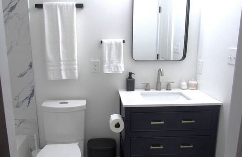 Bloomingdale Apartment | A stylish & remarkable experience at The Swank! Located in booming Bloomingdale!