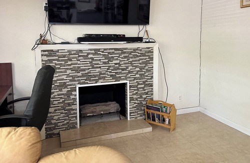 Poiciana Park II House | A Touch of Paradise in WPB, FL
