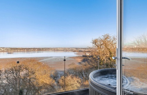 Pembroke Dock Cottage | A true gem in a wonderful location with views that can be enjoyed from all principal rooms.