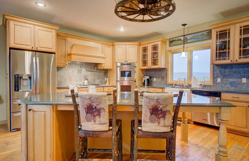 Cameron Cabin | A True Montana Cabin with Sweeping Views of the Mountains and the Madison River.