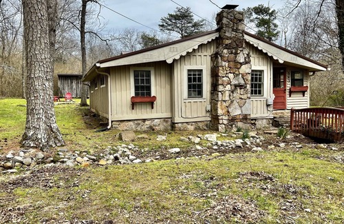 Mentone Cottage | A unique Cottage in walking distance of Mentone