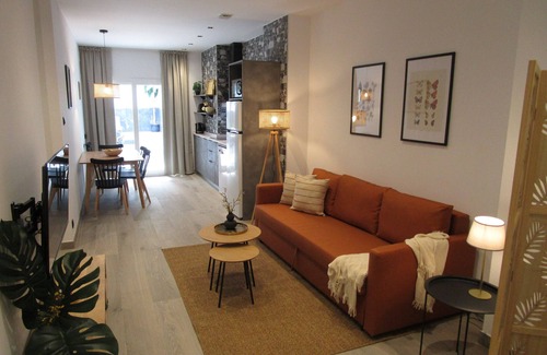 En Corts Apartment | A (VA085) TH Ruzafa Green House Patio