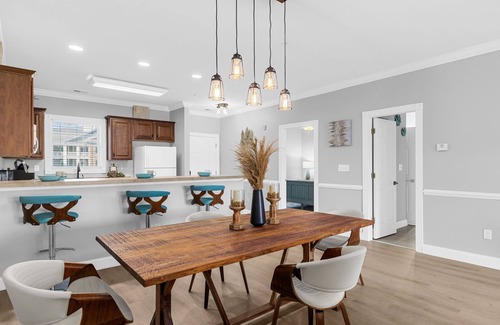 Central Myrtle Beach Apartment | A-Wave From it All