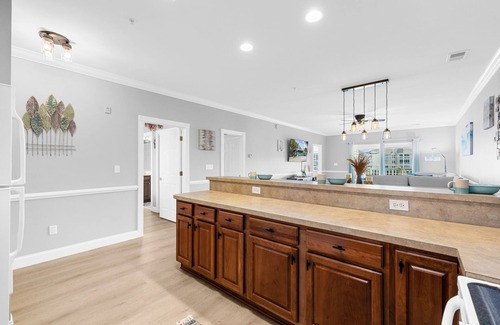 Central Myrtle Beach Apartment | A-Wave From it All