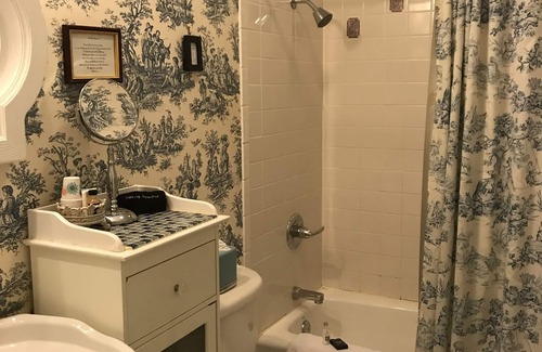 Williamsburg Bed & Breakfast | A Williamsburg White House