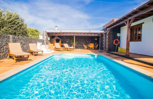 San Bartolome House | A2 Casas Y Villas juani y juan lanzarote (tomaren) Free WiFi