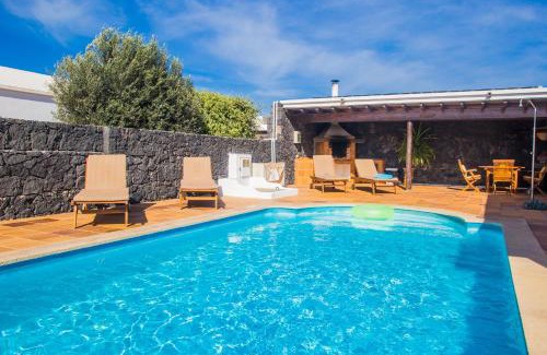 San Bartolome House | A2 Casas Y Villas juani y juan lanzarote (tomaren) Free WiFi