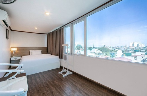 Hai Ba Trung Hotel | A25 Hotel - 185 - 187 Lo Duc