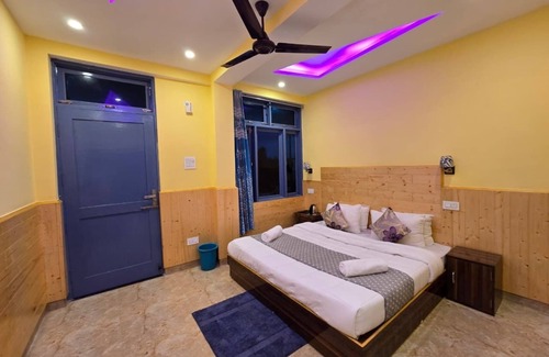 Dharamshala Bed & Breakfast | Aangan Royal Stay
