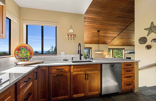 Sea Ranch House | Abalone Point: Oceanside Panoramic View Home