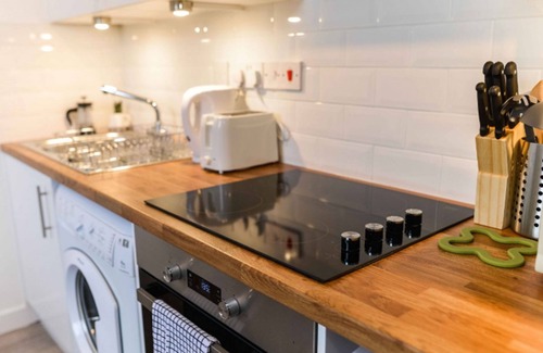 Central Aberdeen Apartment | Aberdeen City Modern Apartment