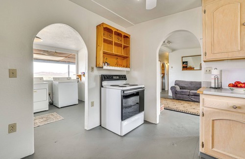 Dolan Springs House | 'Abigail's Ranch' - Pet-Friendly Dolan Springs Gem
