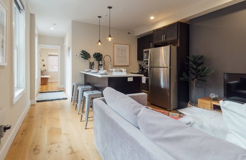 Rittenhouse Row Apartment | Abode Philadelphia - Rittenhouse Square Locust St