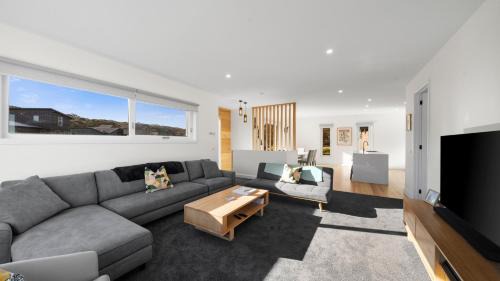 Dinner Plain Ski Chalet | About Time