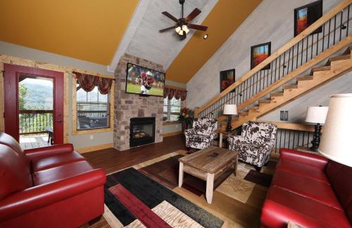 Gatlinburg House | Above It All cabin